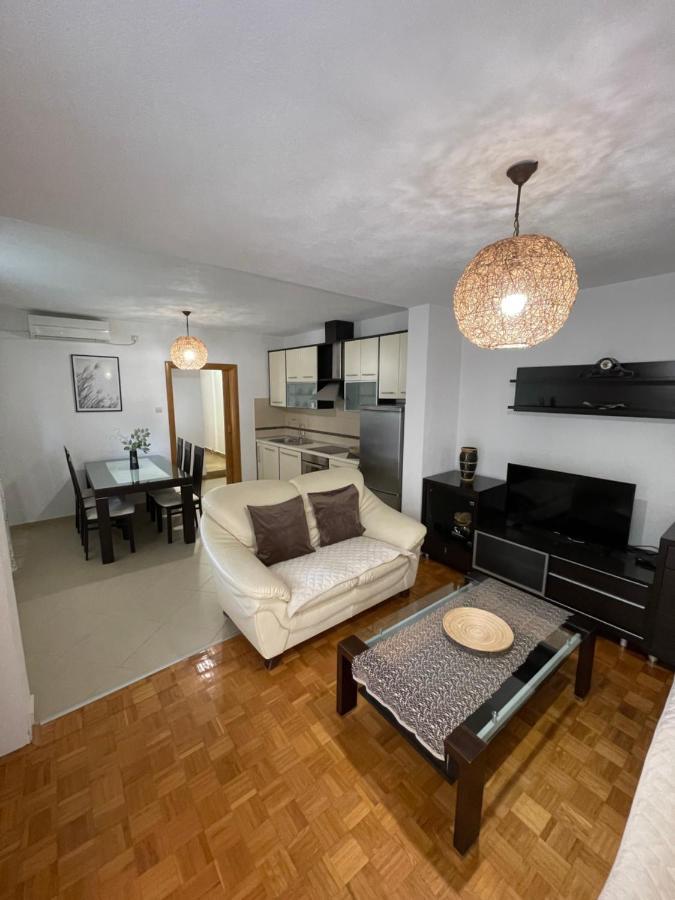 Ivan I Matej Apartments Блаце Экстерьер фото