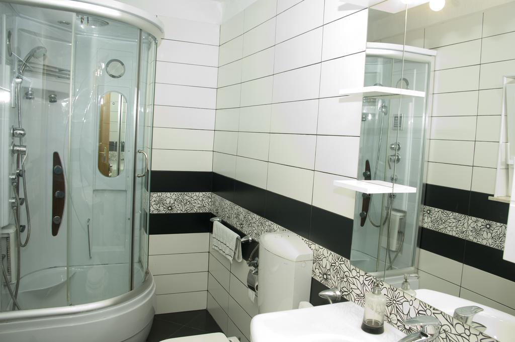 Ivan I Matej Apartments Блаце Экстерьер фото
